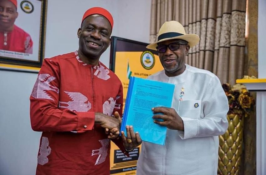  Anambra Govt, EEDC Sign Agreement to Boost Electricity