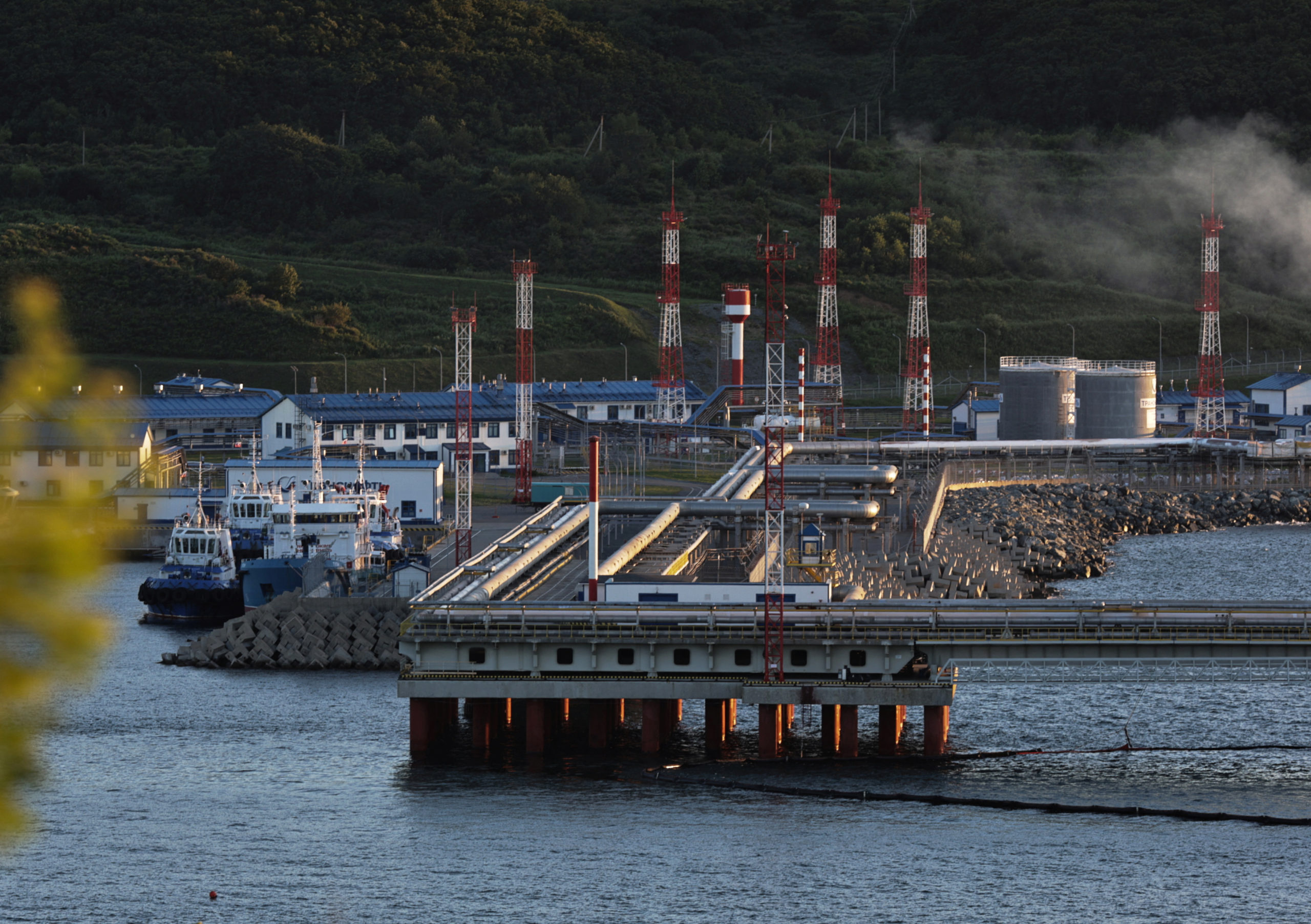 Russia To Cut Oil Exports From Sea Ports Next Month