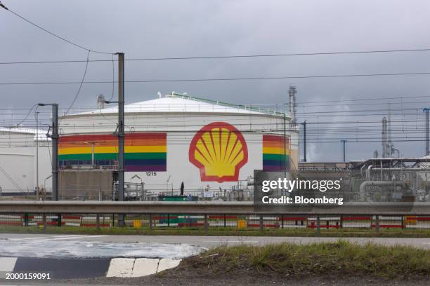 As energy prices surge, Shell reports $9.8 billion in adjusted earnings